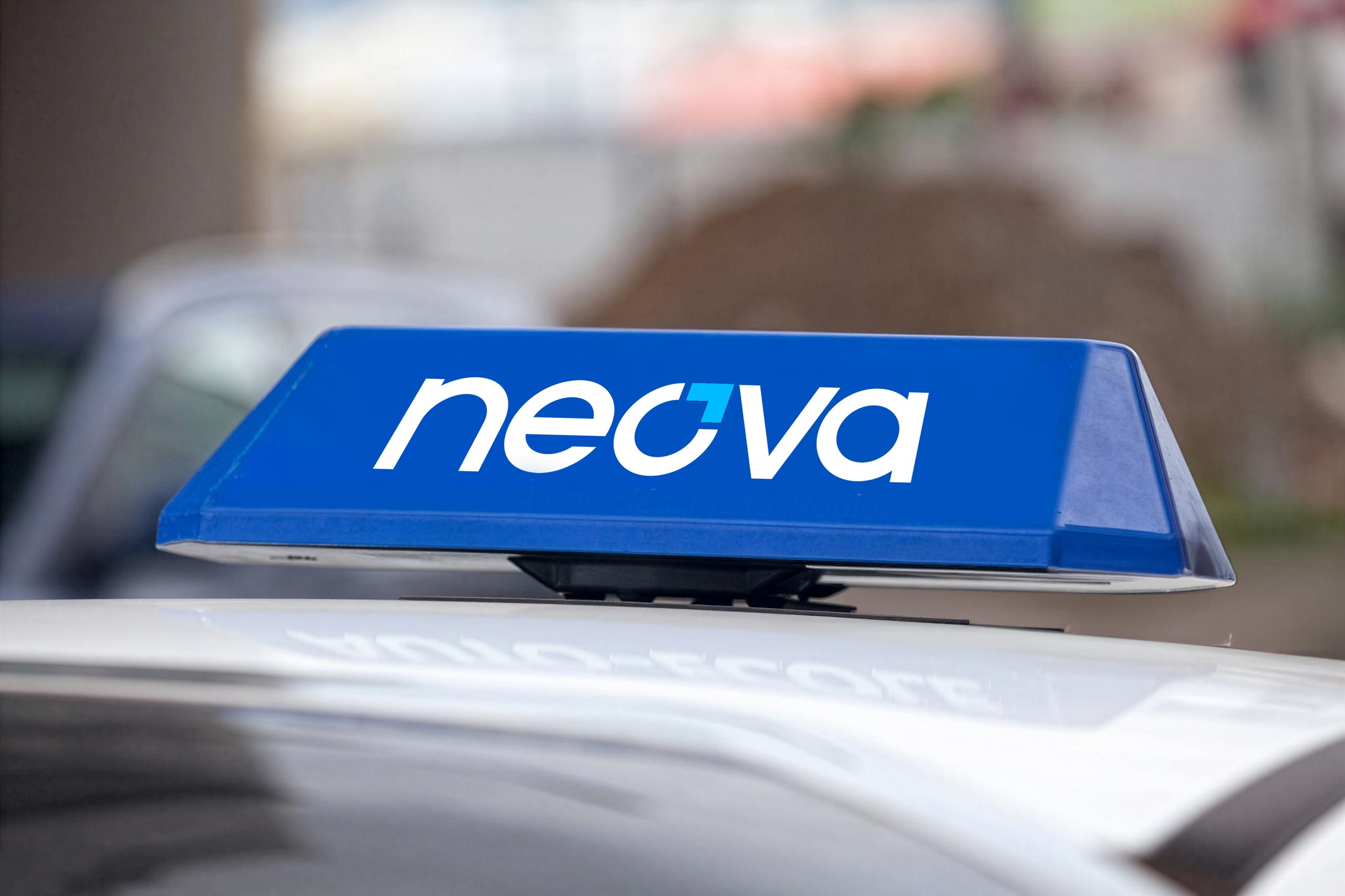Voiture NEOVA auto-école